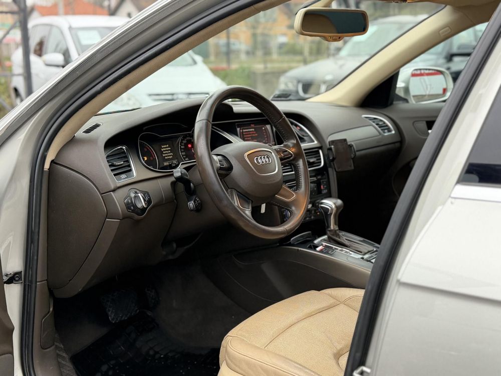 AUDI A4 2.0 TDI multitronic Magyarországi Napfénytető Xenon Üléshűtés PDC Téli-nyári kerék!