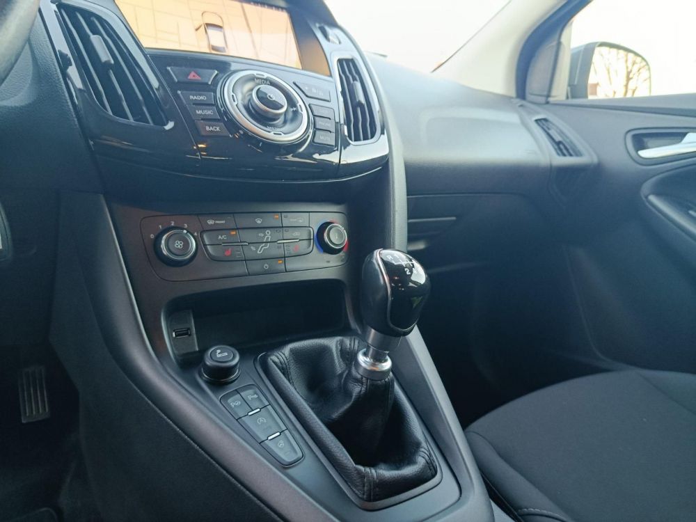 FORD FOCUS 1.0 EcoBoost Technology S S Klíma Tempomat Bluetooth Carplay Parkolóasszisztens 360 kamera!