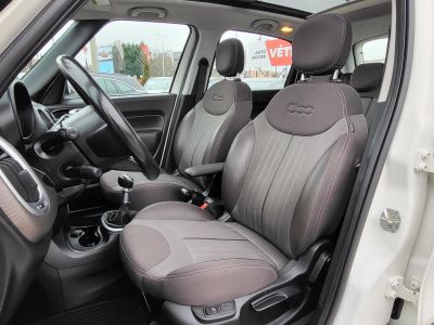 FIAT 500L 1.4 16V Lounge M.o.-i. 1.tul. Navigáció Panorámatető Tempomat Szervizelt!