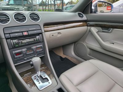 AUDI A4 CABRIO 2.4 V6 Multitronic