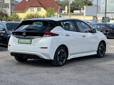 NISSAN LEAF Acenta 40kWh (Automata) 29e km. keyless. 360 kamera. első-hátsó ülésfűtés. téli-nyári kerék szett!