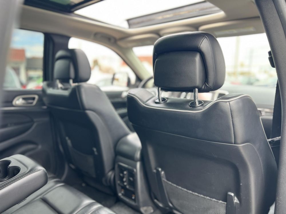 JEEP GRAND CHEROKEE 3.0 V6 CRD Overland (Automata) Xenon Memória Üléshűtés Panorámatető Vonóhorog Friss vizsga!