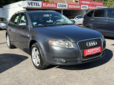 AUDI A4 Avant 2.0 PD TDI Multitronic Tempomat Digitklíma Vonóhorog 4x.elablak!
