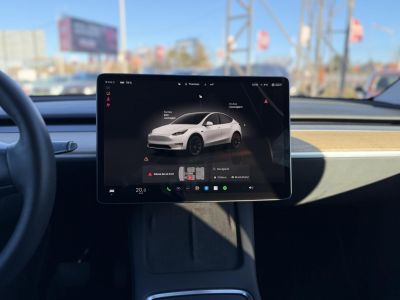 TESLA MODEL Y Long Range AWD (Automata) 72e km. AMD Ryzen. hőszivattyú. mátrix LED. garanciális!