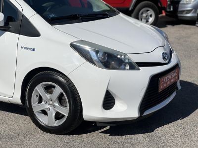 TOYOTA YARIS 1.5 HSD Trend e-CVT 103e km. Márkaszervizelt!