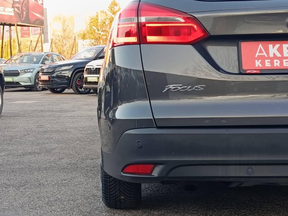 FORD FOCUS 1.0 EcoBoost Technology S S Klíma Tempomat Bluetooth Carplay Parkolóasszisztens 360 kamera!