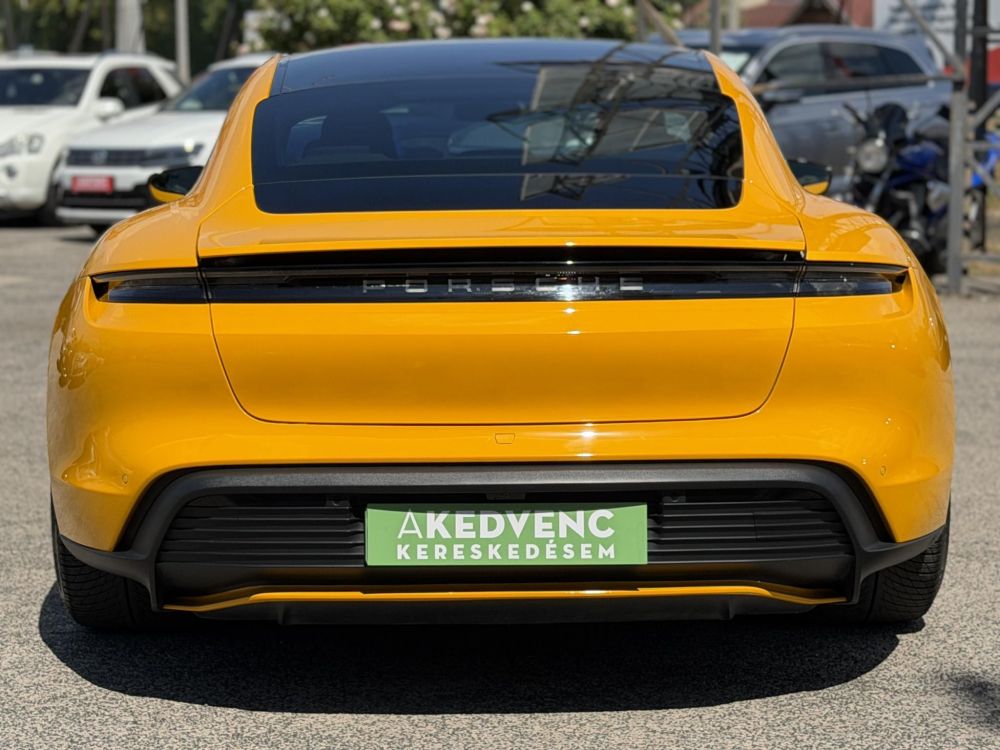 PORSCHE TAYCAN 4S Battery plus. 73e km. ülésszellőztetés. masszázs. légrugó. passenger DISPLAY!