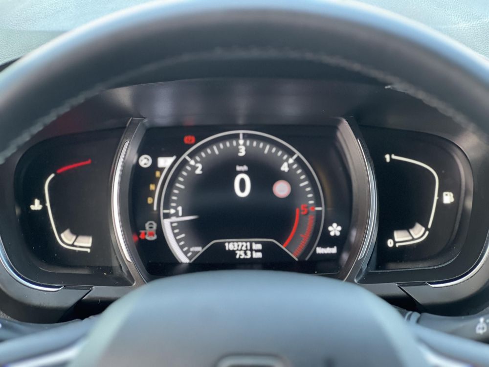 RENAULT SCENIC Grand Scénic 1.7 Blue dCi Intens EDC (7 személyes ) Automata. CarPlay