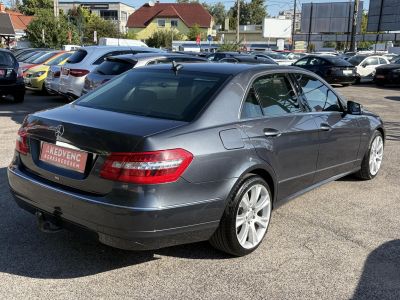 MERCEDES-BENZ E 220 CDI BlueEFFICIENCY Elegance (Automata) Rendszeresen karbantartott. Téli-nyári kerék!