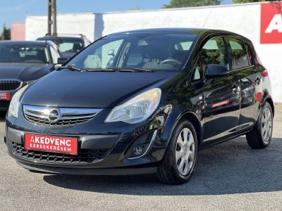 OPEL CORSA D 1.4 Selection Ülés- és Kormányfűtés. klíma