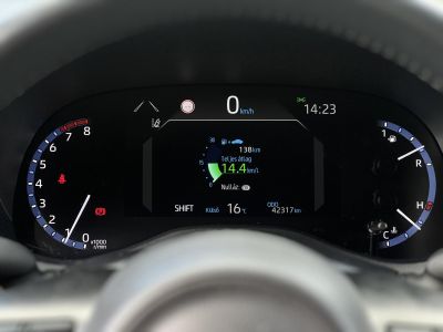 TOYOTA YARIS CROSS 1.5 VVT-i Active Gyári garancia Carplay Űlésfűtés 42e km!
