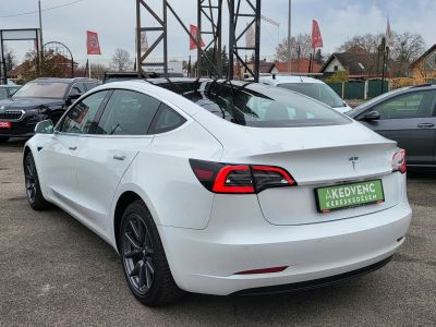 TESLA MODEL 3 Standard Range Plus Aut Garanciális. Megkímélt. LED PANORÁMA KAMERA AUTOPILOT