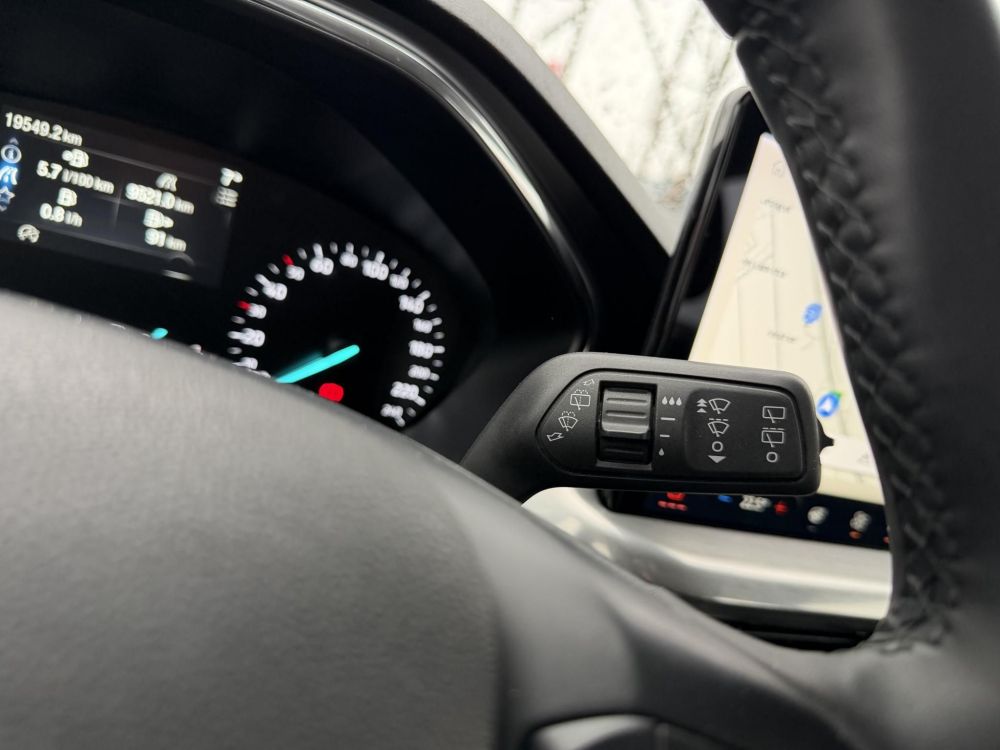 FORD FOCUS 1.0 EcoBoost Titanium Style 19e km. ÁFÁS ÁR! LED Carplay Ülésfűtés Kormányfűtés Táblafelismerő