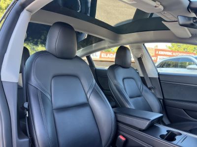 TESLA MODEL 3 Standard Range Plus Aut 96e km. mátrix LED. hőszivattyú. prémium hifi. garanciális!