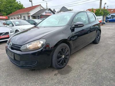 VOLKSWAGEN GOLF VI 1.4 Trendline Klíma