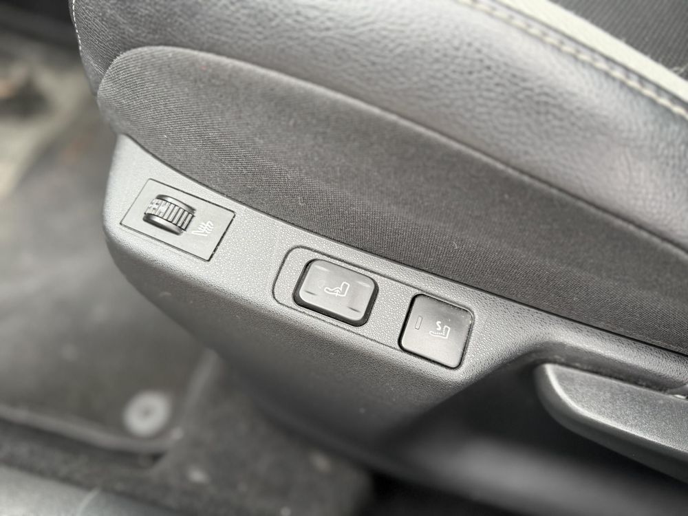 CITROEN C4 1.6 e-HDi Exclusive Masszázs ülés. Kitűnő állapot. Friss műszaki vizsga. Téli-nyári gumi!