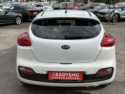 KIA CEE'D Pro1.6 CRDI EX Klíma Tempomat Bluetooth 182e km!