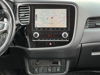 MITSUBISHI OUTLANDER 2.4 PHEV Instyle Premium 4WD CVT Magasan felszerelt. akár 40km elektromos hatótáv!