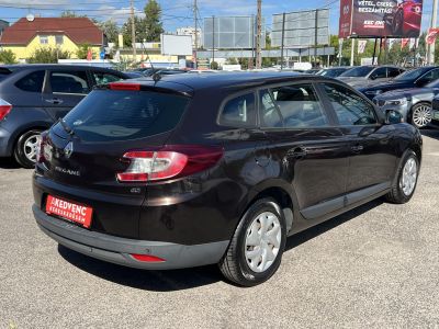 RENAULT MEGANE Grandtour 1.5 dCi Intens Klíma Tempomat Bluetooth Tolatóradar