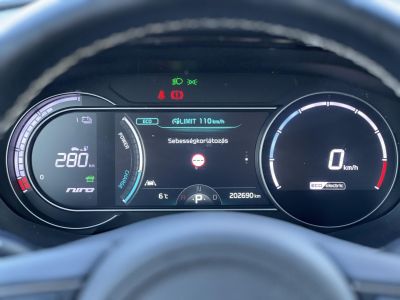 KIA NIRO e-Niro 64kWh Platinum 400+km hatótáv. Bőr. ülésszellőztetés. CARPLAY. stb