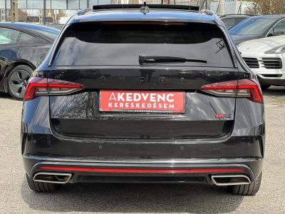 SKODA OCTAVIA Combi 2.0 TDI SCR RS DSG Magyarországi. Gyári fényezés. Végig vezetett szervizkönyv!