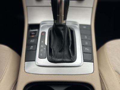 VOLKSWAGEN PASSAT VII 2.0 CR TDI Highline BMT DSG M.o.-i. világos belső. magas felszereltség!