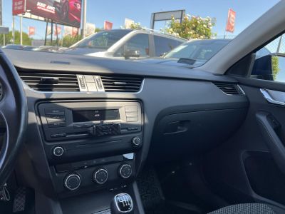 SKODA OCTAVIA Combi 1.4 TSI Ambition 168e km. Tempomat Digitklíma Multikormány Végig vezetett szervizkönyv!