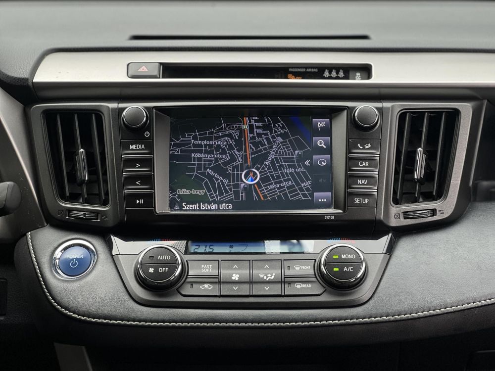 TOYOTA RAV 4 Rav4 2.5 Hybrid Executive 2WD e-CVT 114e km. Tempomat Ülésfűtés Navi Sávtartó Kamera Keyless