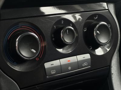 FIAT BRAVO 1.4 16V Active Magyarországon vásárolt. 1. tulajdonostól. végig vezetett szervízkönyv. 87e Km