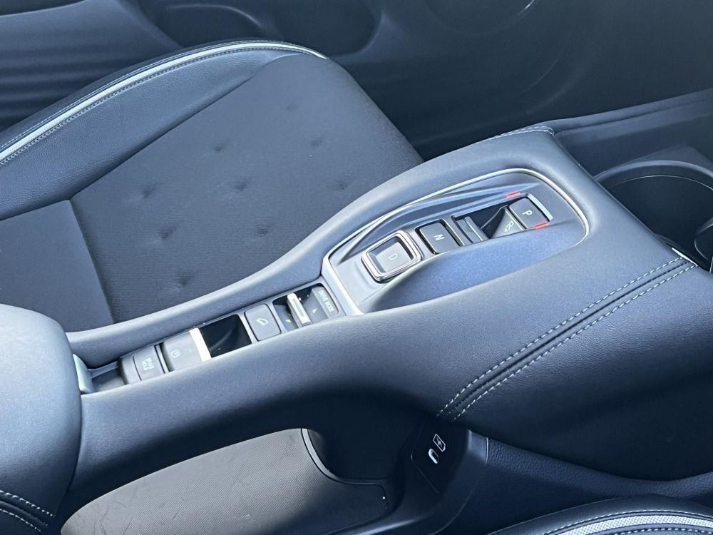 HONDA ZR-V 2.0 i-MMD Hybrid Sport eCVT 9e km. Gyári garancia. LED Wireless Carplay Navi Ülésfűtés