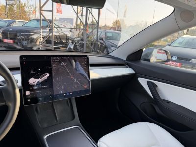 TESLA MODEL 3 Long Range AWD (Automata) FSD. FEHÉR BELSŐ. Perf BOOST. garanciális. hőszivattyú. vonóhorog!