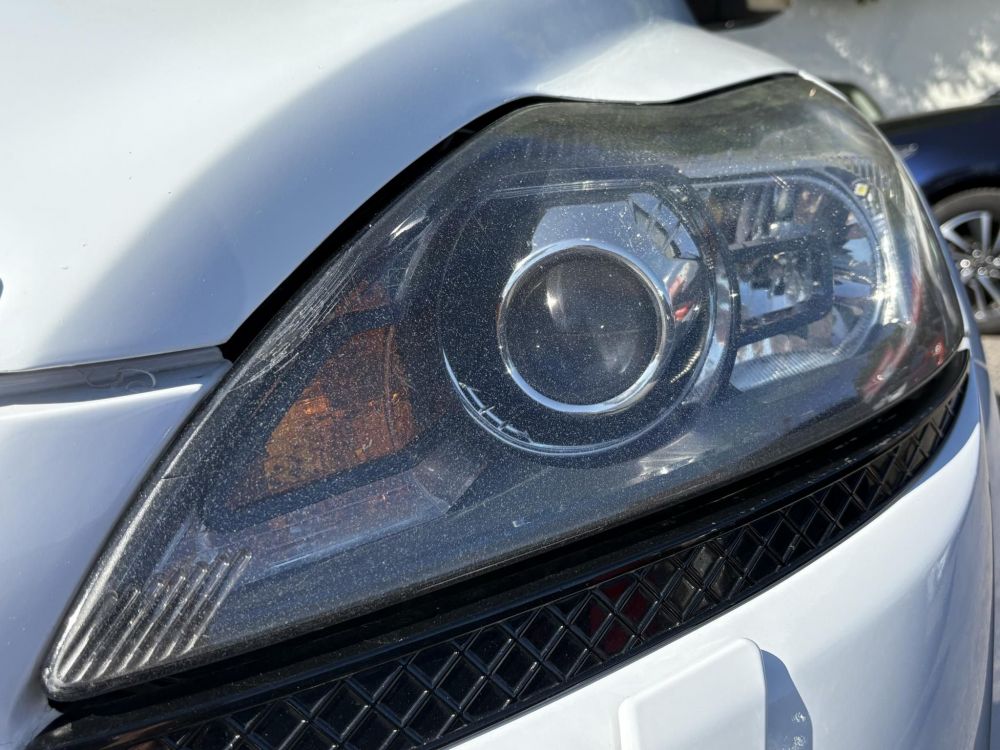 FORD FOCUS RS 2.5 T Értékes kiegészítőkkel