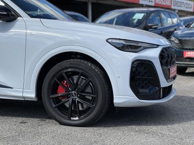 AUDI Q5 SB 40 TDI quattro S-tronic S-line M.o-i. 1.tul. újszerű állapot. garanciális. sérülésmentes!