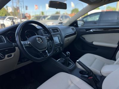 VOLKSWAGEN JETTA VI 1.4 TSI BMT Comfortline