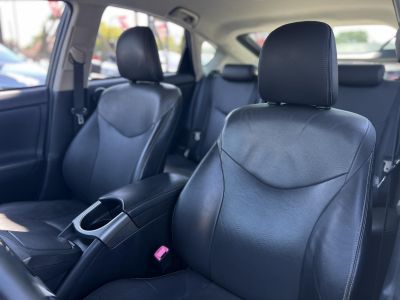 TOYOTA PRIUS PLUG-IN