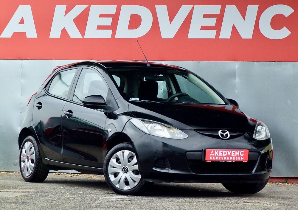 MAZDA 2