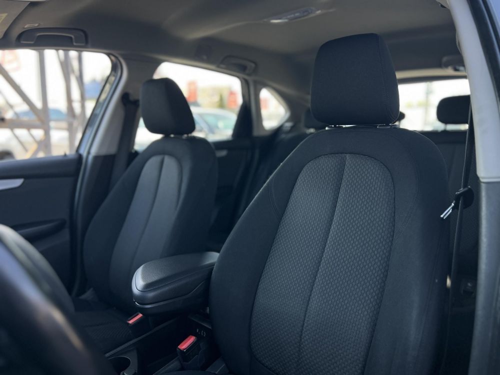 BMW 218i Advantage (Automata) Active Tourer 70e km. tempomat. ülésfűtés. keyless. kamera. 2 gyári kulcs!