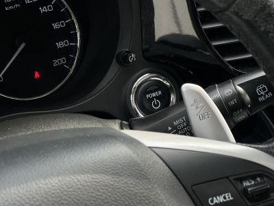 MITSUBISHI OUTLANDER 2.0 PHEV Instyle Navi 4WD CVT