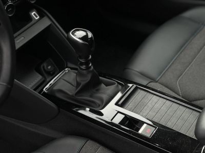 CITROEN C4 1.2 PureTech Feel Plus M.o.-i. 1.tul. 61e km. LED. 360 kamera. HUD. Vonóhorog!