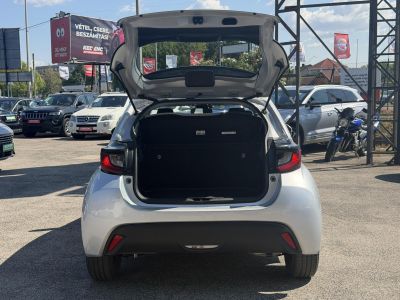 TOYOTA YARIS 1.5 Hybrid Comfort Tech e-CVT 103e km. ülésfűtés. kormányfűtés. kamera. sávtartó. digitklíma