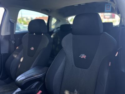 SEAT LEON 2.0 PD TDI FR DPF 170LE. Monster design. Napfénytető. Friss műszaki vizsga!