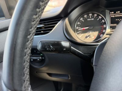 SKODA OCTAVIA 1.6 CR TDI Elegance DSG Magyarországi Xenon Tempomat Navi Ülésfűtés Digitklíma