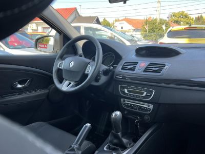 RENAULT MEGANE 1.6 Expression Magyarországi Tempomat Digitklíma 4x.elablak