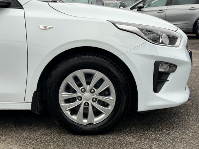 KIA CEE'D Ceed 1.0 T-GDI Bronze M.o.-i. 1.tul. Klíma Tempomat 71e km!