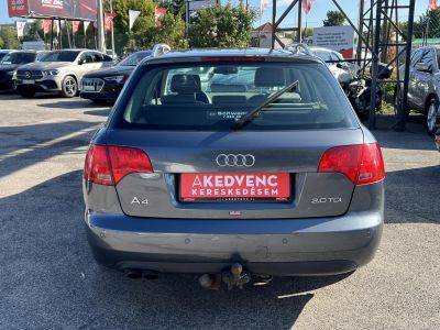 AUDI A4 Avant 2.0 PD TDI Multitronic Tempomat Digitklíma Vonóhorog 4x.elablak!