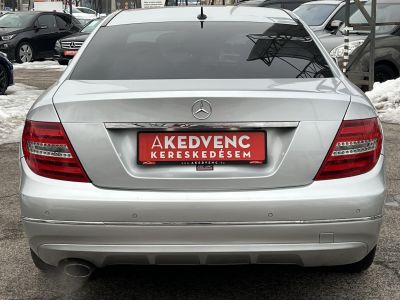 MERCEDES-BENZ C 220 CDI BlueEFFICIENCY (Automata) Xenon Tempomat Ülésfűtés Navi Bluetooth Rendszeresen szervizelt!