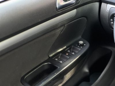 VOLKSWAGEN JETTA 1.6 Comfortline DSG Magyarországi Tolatóradar Navi Tempomat!