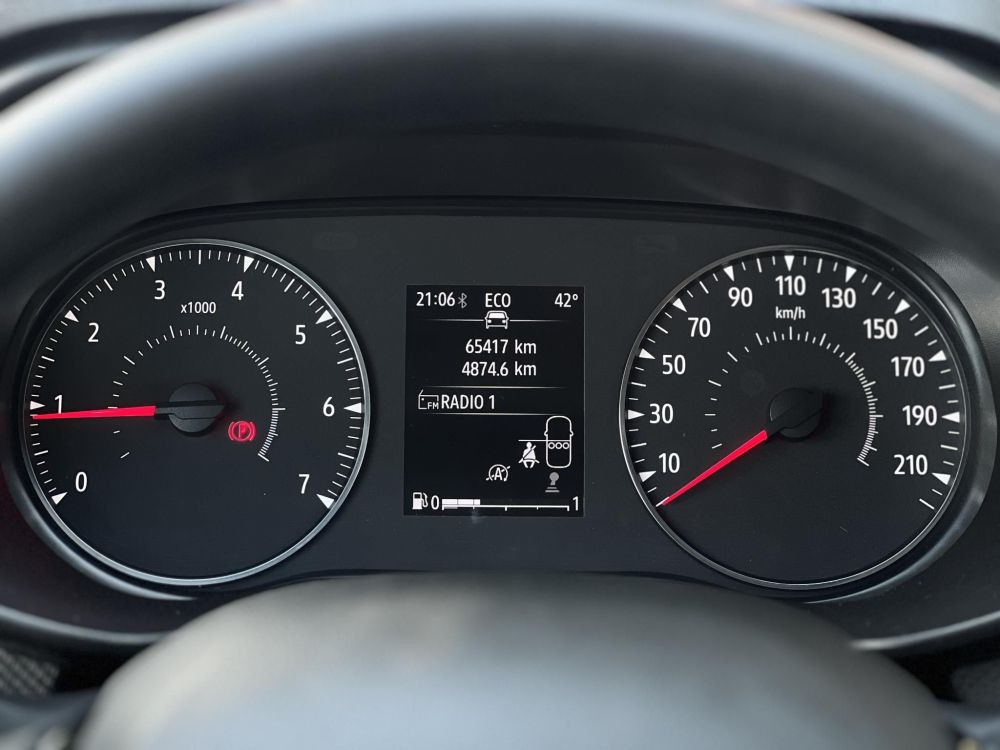 DACIA SANDERO 1.0 TCe Essential Magyarországi. Gyári fényezés. Végig vezetett szervizkönyv!