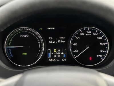 MITSUBISHI OUTLANDER 2.0 MIVEC Instyle Navi 4WD CVT