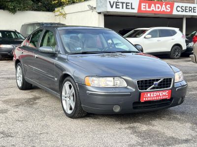 VOLVO S60 2.4 D Kinetic (Automata) M.o.-i. Tempomat Ülésfűtés Vajbőr Tolatóradar